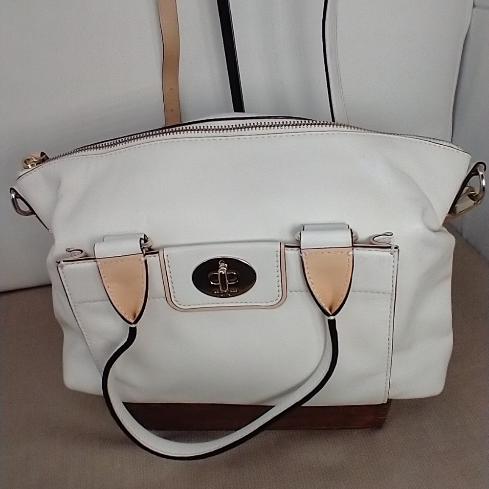 KATE SPADE WHITE CROSSBODY SATCHEL